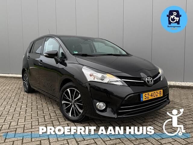 Zwart Gebruikt 2018 Toyota Verso MPV | € 17.950 (Eerlijke prijs) - Afbeelding 1/3