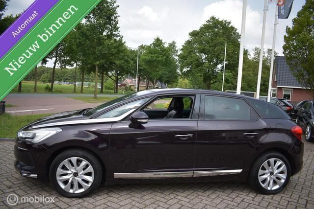 Paars Gebruikt 2016 DS Automobiles DS5 Chic Hatchback | € 7.999 (Super prijs) - Afbeelding 1/4
