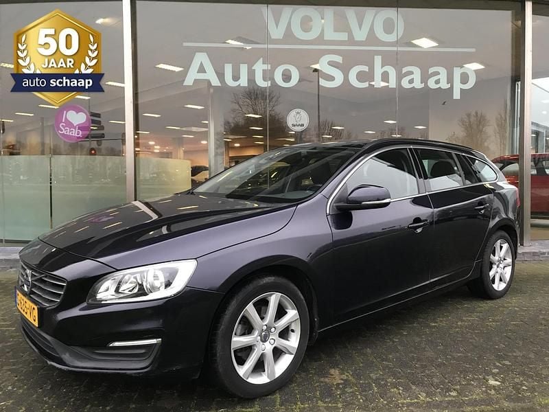 Blauw Occasion 2023 Volvo V60 Summum Stationwagen | € 15.900 (Super prijs) - Afbeelding 1/4