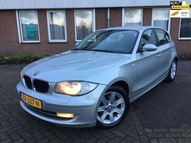 Grijs Gebruikt 2008 BMW 116 Hatchback | € 4.999 (Eerlijke prijs) - Afbeelding 1/4