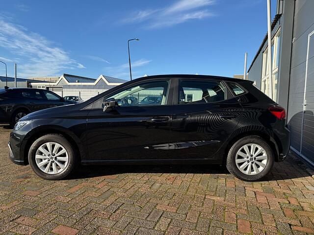 Occasion Seat Ibiza Business 95 PK (69 kW) 2024 Zwart (metallic) Hatchback