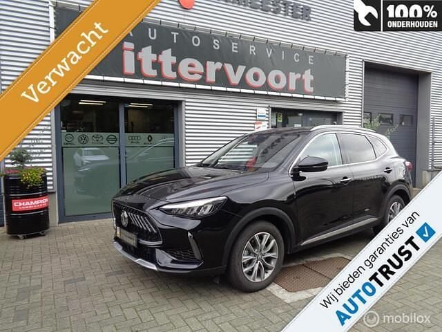 Zwart Gebruikt 2024 MG HS SUV | € 29.950 - Afbeelding 1/4