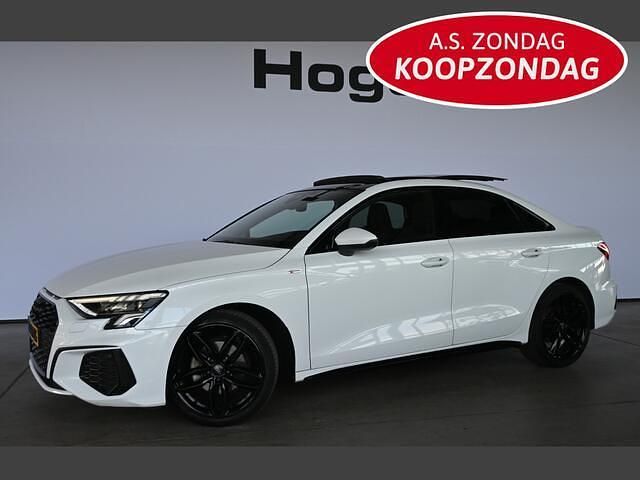 Wit Gebruikt 2021 Audi A3 S-Line Sedan | € 23.940 (Iets duurder) - Afbeelding 1/4