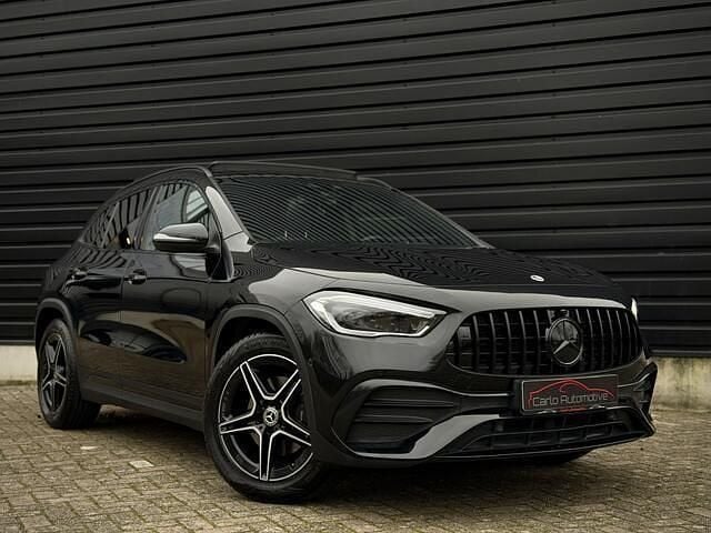 Occasion Mercedes GLA35 AMG AMG 136 PK (100 kW) 2021 Zwart / kosmoszwart  metalliclak SUV