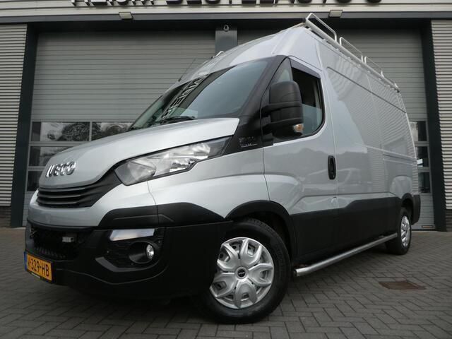 Grijs Gebruikt 2017 Iveco Daily Van | € 21.450 (Duur) - Afbeelding 1/4