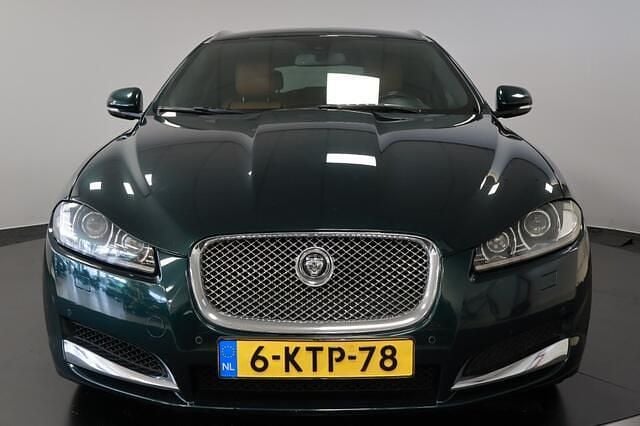 Occasion Jaguar XF Sportbrake Business Edition 275 PK (202 kW) 2013 Groen (metallic) Stationwagen