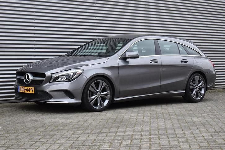 Occasion Mercedes CLA180 Shooting Brake 123 PK (90 kW) 2018 Grijs Stationwagen
