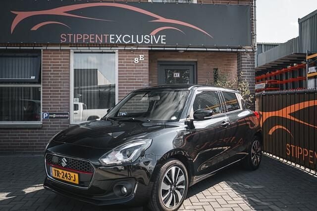 Zwart Gebruikt 2018 Suzuki Swift Hatchback | € 9.950 (Eerlijke prijs) - Afbeelding 1/4