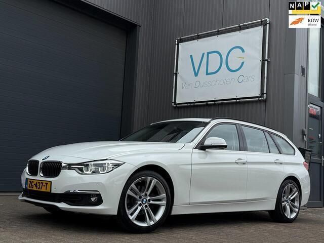 Wit Gebruikt 2018 BMW 320 Executive Stationwagen | € 20.950 (Eerlijke prijs) - Afbeelding 1/4
