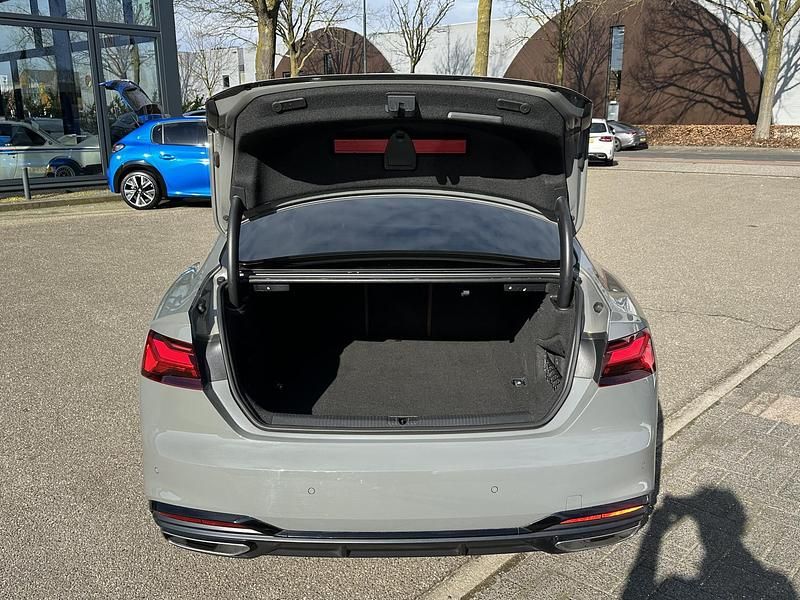 Occasion Audi A5 S-Line 2023 Grijs Coupé