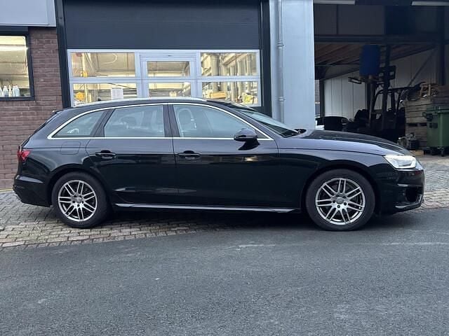 Occasion Audi A4 Advanced 150 PK (110 kW) 2023 Zwart Stationwagen