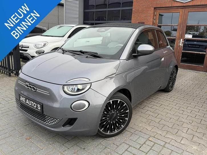 Grijs Gebruikt 2021 Fiat 500e La Prima Cabriolet | € 18.950 (Goede deal) - Afbeelding 1/4