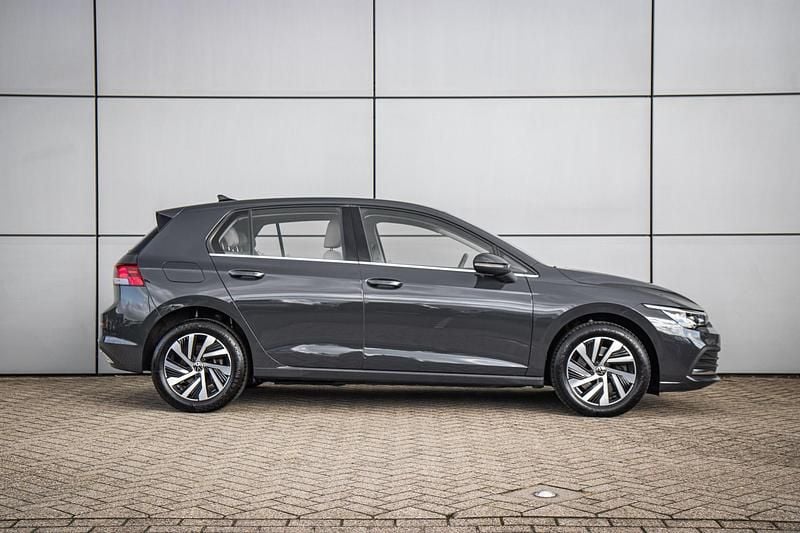 Occasion VW Golf VIII Style 204 PK (150 kW) 2022 Grijs Hatchback