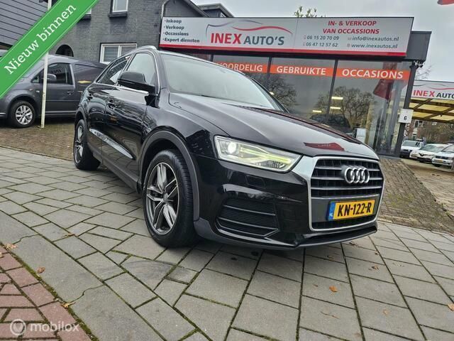 Zwart Gebruikt 2016 Audi Q3 SUV | € 15.945 (Eerlijke prijs) - Afbeelding 1/4