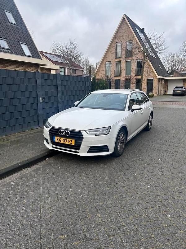 Gebruikt 2016 Audi A4 | € 10.999 (Super prijs) - Afbeelding 1/4