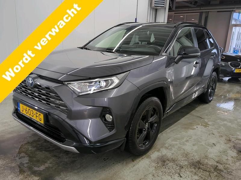 Grijs Gebruikt 2020 Toyota RAV4 SUV | € 31.900 - Afbeelding 1/4