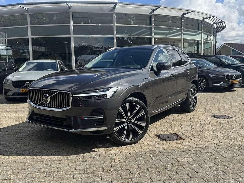 Grijs Gebruikt 2022 Volvo XC60 Inscription SUV | € 48.850 (Duur) - Afbeelding 1/4