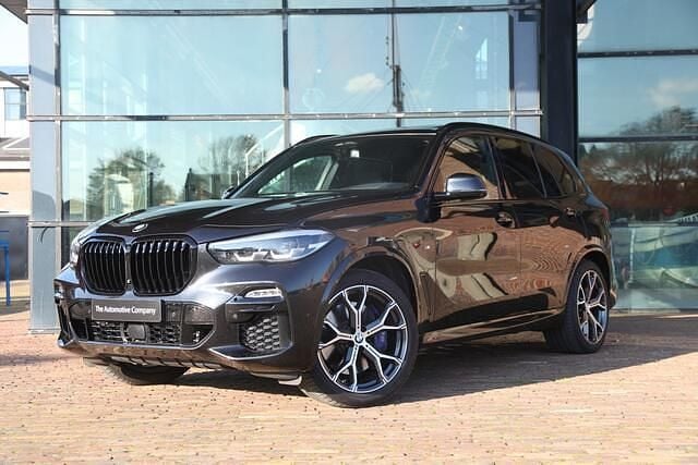Zwart Gebruikt 2019 BMW X5 Executive SUV | € 45.999 (Eerlijke prijs) - Afbeelding 1/4