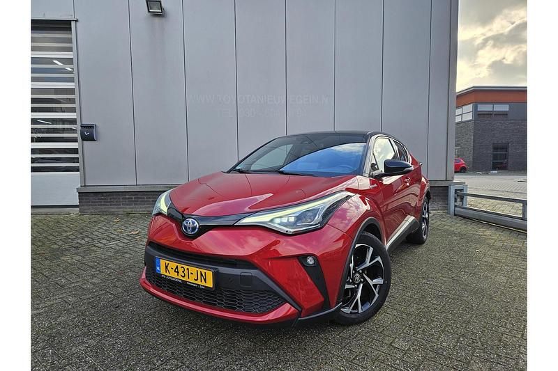 Rood Gebruikt 2020 Toyota C-HR Edition SUV | € 24.349 (Eerlijke prijs) - Afbeelding 1/1
