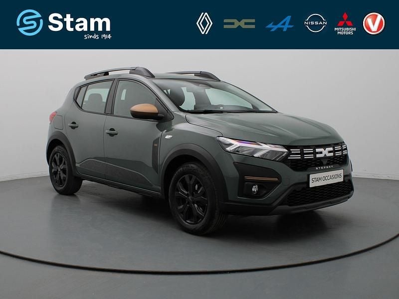 Groen Gebruikt 2024 Dacia Sandero Extreme Hatchback | € 21.490 (Iets duurder) - Afbeelding 1/4