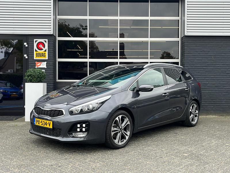 Grijs Gebruikt 2017 Kia Ceed GT-Line Stationwagen | € 12.995 (Iets duurder) - Afbeelding 1/4