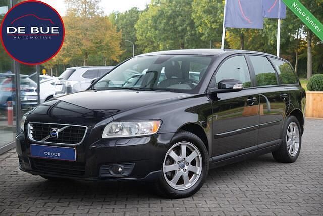 Zwart Gebruikt 2008 Volvo V50 Stationwagen | € 3.911 (Iets duurder) - Afbeelding 1/4