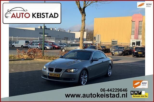 Bruin (metallic) Occasion 2008 BMW 320 Cabriolet Cabriolet | € 8.900 (Goede deal) - Afbeelding 1/4