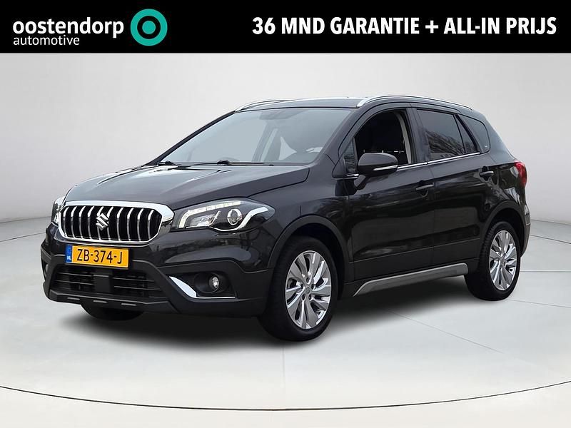 Zwart (metallic) Gebruikt 2019 Suzuki SX4 S-Cross SUV | € 16.445 (Goede deal) - Afbeelding 1/4