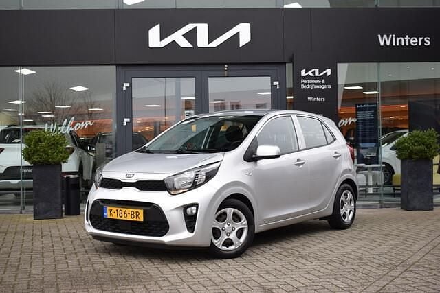 Grijs (metallic) Gebruikt 2020 Kia Picanto Comfort Hatchback | € 10.845 (Eerlijke prijs) - Afbeelding 1/4