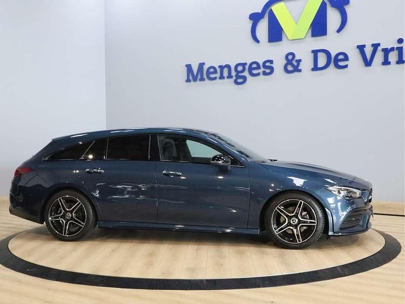 Occasion Mercedes CLA180 Shooting Brake Business 136 PK (100 kW) 2021 Blauw Stationwagen