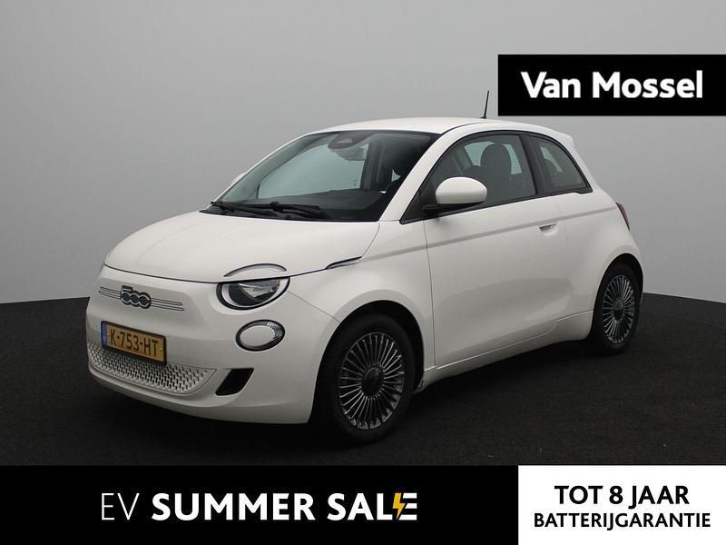 Wit Gebruikt 2020 Fiat 500e Business Hatchback | € 16.240 (Eerlijke prijs) - Afbeelding 1/4