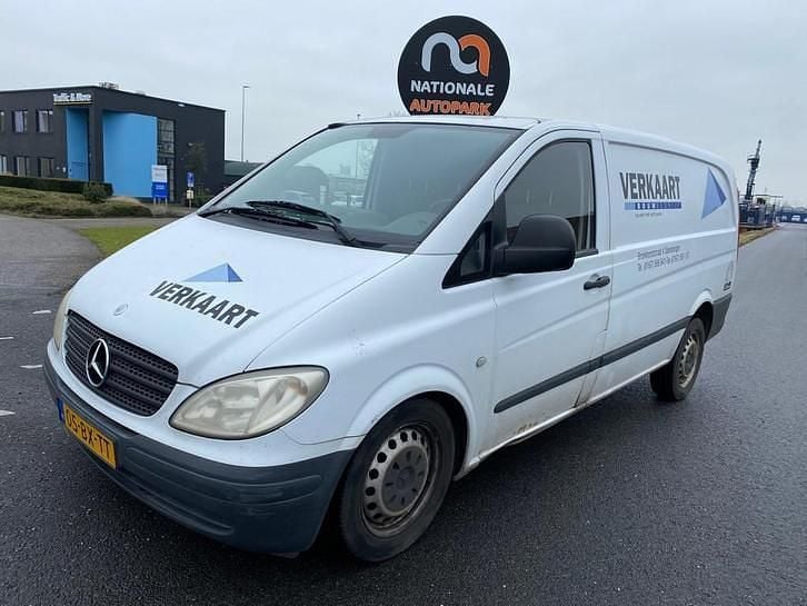 Gebruikt 2006 Mercedes 320 | € 1.499 - Afbeelding 1/4