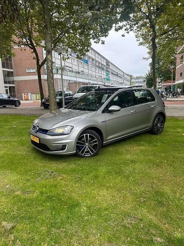 Gebruikt 2014 VW e-Golf GTE Hatchback | € 13.250 (Eerlijke prijs) - Afbeelding 1/4