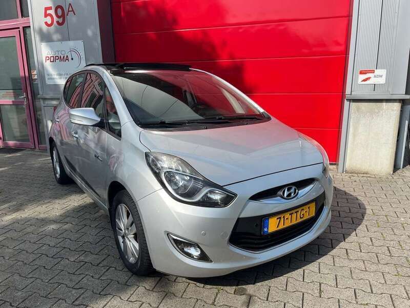 Grijs Gebruikt 2012 Hyundai ix20 MPV | € 7.900 (Eerlijke prijs) - Afbeelding 1/4