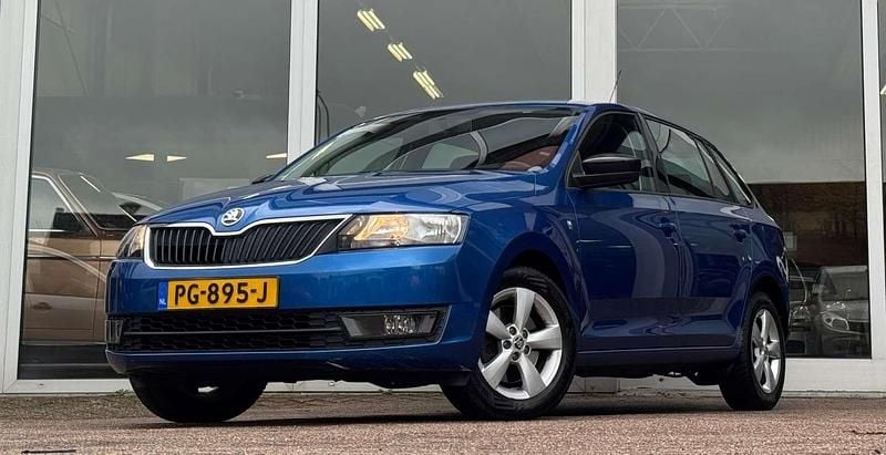 Blauw Gebruikt 2015 Skoda Rapid Elegance Hatchback | € 7.944 (Goede deal) - Afbeelding 1/3