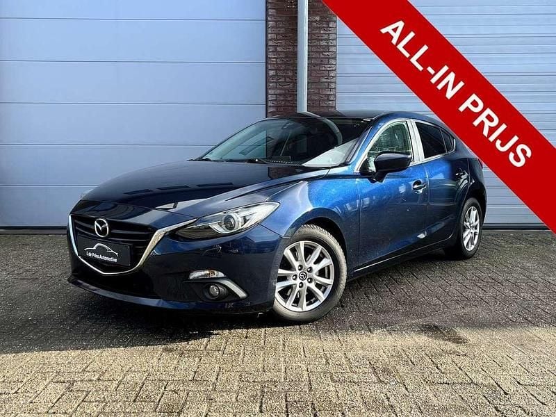 Blauw (metallic) Occasion 2014 Mazda 3 Hatchback | € 11.750 (Eerlijke prijs) - Afbeelding 1/4