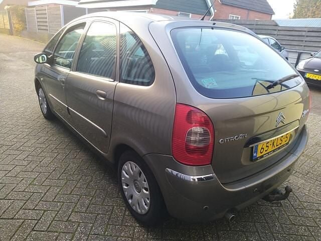 Occasion Citroën Xsara Picasso 109 PK (80 kW) 2010 Bruin (metallic) MPV