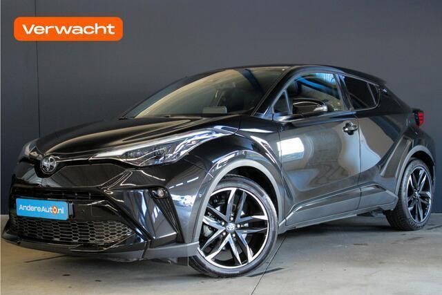 Zwart, metallic lak Gebruikt 2023 Toyota C-HR Sport SUV | € 34.995 (Iets duurder) - Afbeelding 1/4