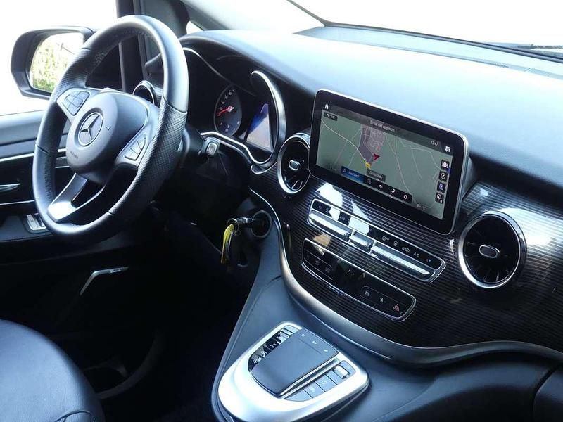 Occasion Mercedes V300 237 PK (174 kW) 2023 Zwart (metallic) MPV