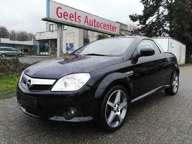 Zwart Gebruikt 2009 Opel Tigra | € 3.900 - Afbeelding 1/4