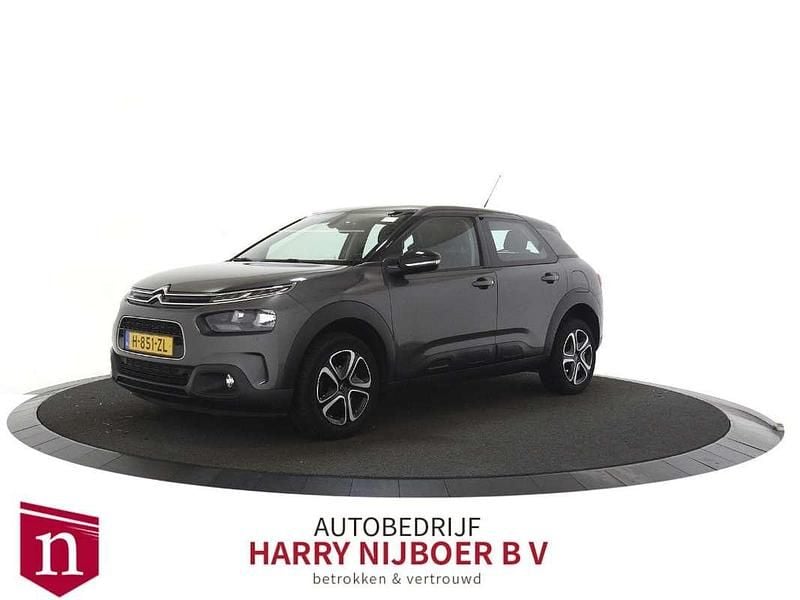 Grijs Gebruikt 2020 Citroën C4 Cactus Feel Hatchback | € 12.600 (Goede deal) - Afbeelding 1/4