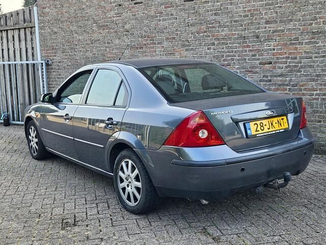 Occasion Ford Mondeo Collection 145 PK (106 kW) 2002 Grijs Sedan