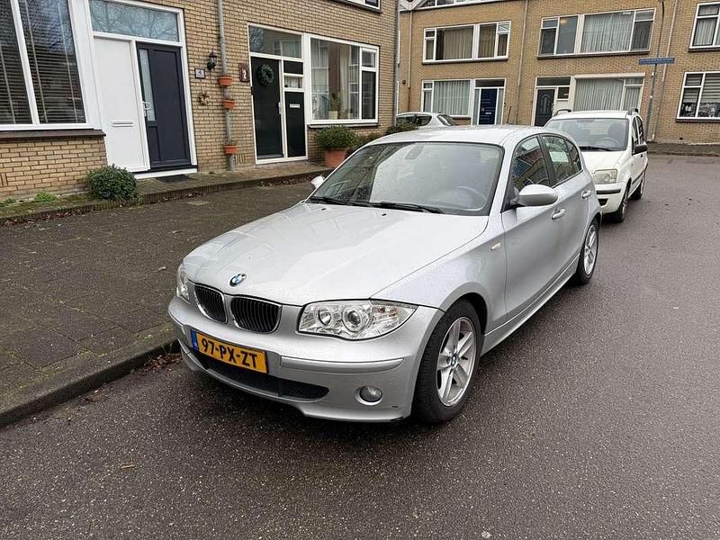 Grijs Gebruikt 2005 BMW 116 Executive Hatchback | € 800 - Afbeelding 1/4