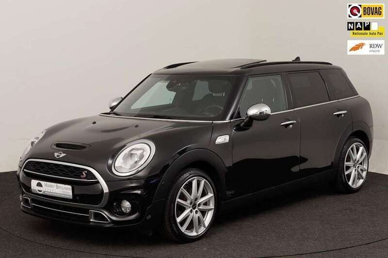 Zwart, metallic lak Gebruikt 2016 Mini Cooper S Clubman Pepper Stationwagen | € 23.499 (Duur) - Afbeelding 1/4