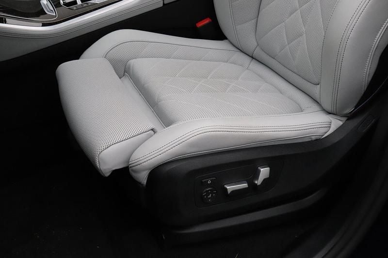 Occasion BMW X5 M Sport 313 PK (230 kW) 2025 Blauw (metallic) SUV