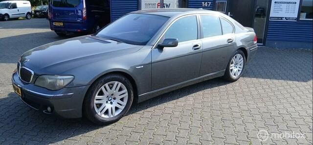 Grijs Gebruikt 2005 BMW 740 Executive Sedan | € 3.950 - Afbeelding 1/4