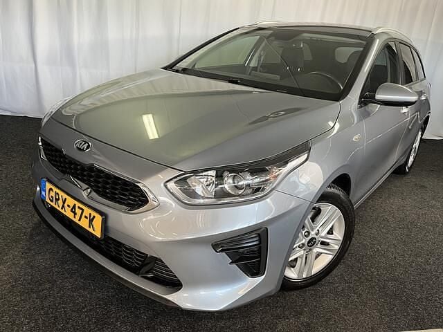 Grijs Gebruikt 2021 Kia Ceed Sportswagon Stationwagen | € 16.450 (Goede deal) - Afbeelding 1/4