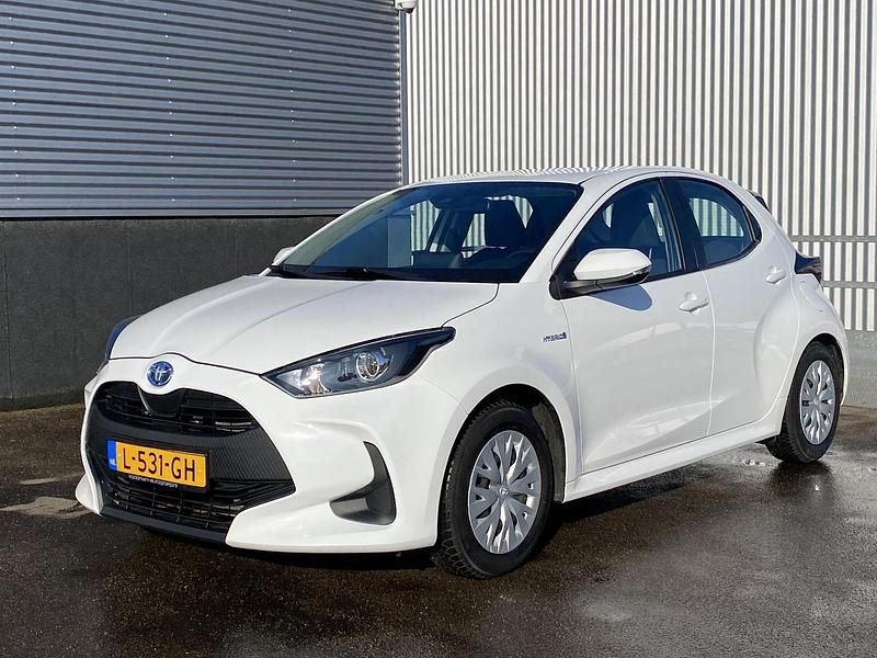 Occasion Toyota Yaris Hybrid Active 116 PK (85 kW) 2021 Wit Hatchback