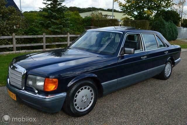 Blauw Gebruikt 1987 Mercedes S560 Sedan | € 18.900 - Afbeelding 1/4