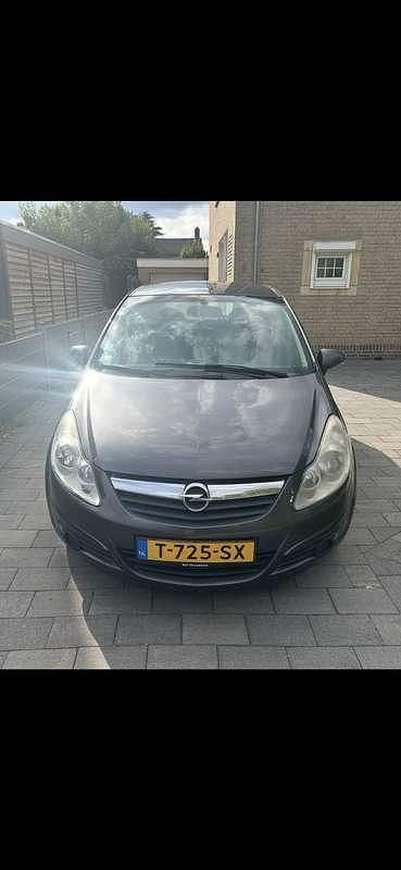 Grijs Gebruikt 2010 Opel Corsa Selection MPV | € 2.500 (Goede deal) - Afbeelding 1/4